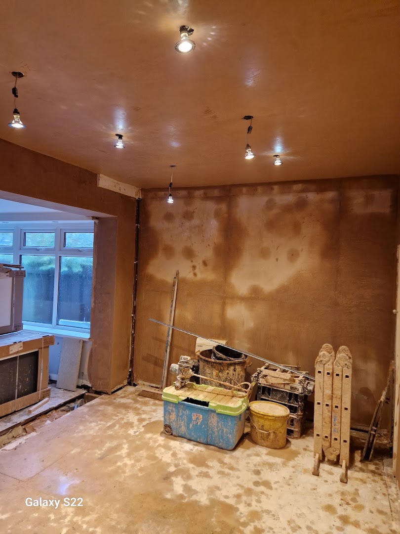 S G PLASTERERS — Photos 3